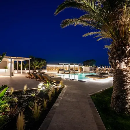Apartmanhotel Louis Santorini Kamári