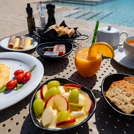 Louis Santorini Καμάρι