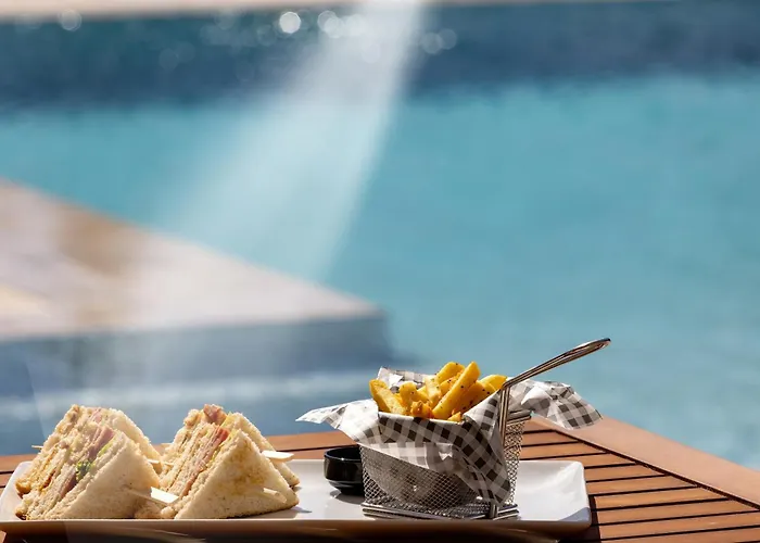 Appart hôtel Louis Santorini 4*