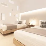 루이스 스튜디오 산토리니 4* Kamári