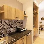 Louis Santorini 4*