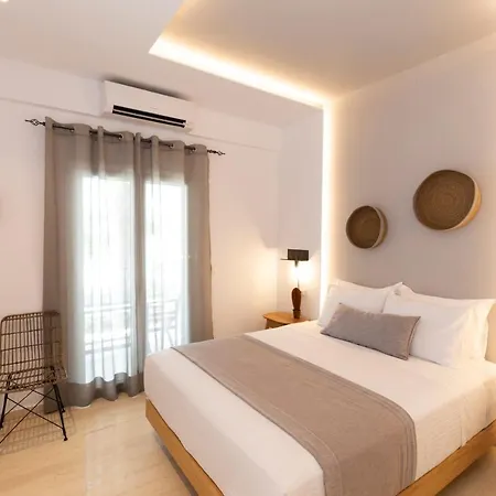 Louis Santorini 4*