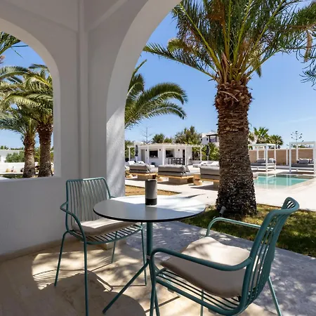 아파트호텔 루이스 스튜디오 산토리니 Kamári