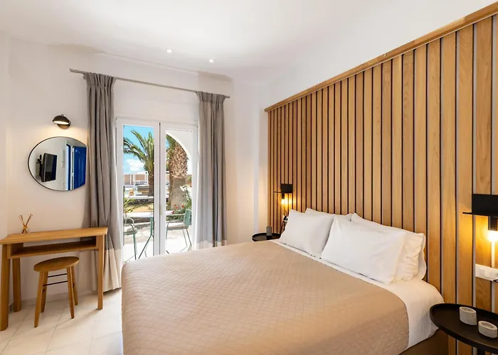 Louis Santorini Apartahotel Kamári