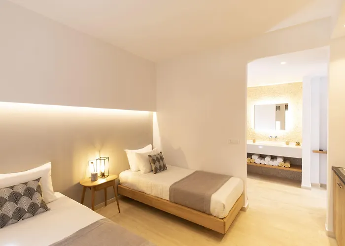 Louis Santorini Apartahotel