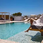 Louis Santorini Hotel apartamentowy