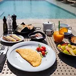 Louis Santorini 4* Kamári