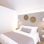 Louis Santorini Hotel apartamentowy 4*